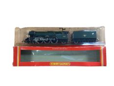 Hornby OO Gauge 4-6-2 BR lined Class A3 Flying Scotsman (1961-1963) tender locomotive 60103, boxed R