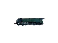 Hornby Dublo OO Gauge 2-rail BR lined green EDL12 4-6-2 Duchess of Montrose locomotive (no tender) 4