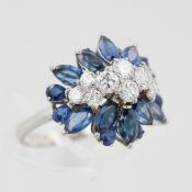 Damenring, 14 kt Weißgold, mit Diamanten und Saphiren, ca. 5,5 g, RM 51
