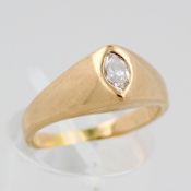 Damenring, 18 kt Gelbgold, mit 1 Diamant im Navette Schliff, punziert, ca. 5,2 g, RM 54