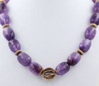Halskette mit Amethyst, Silber Schließe und Silber Zwischenteile, mit facettierten, ovalen