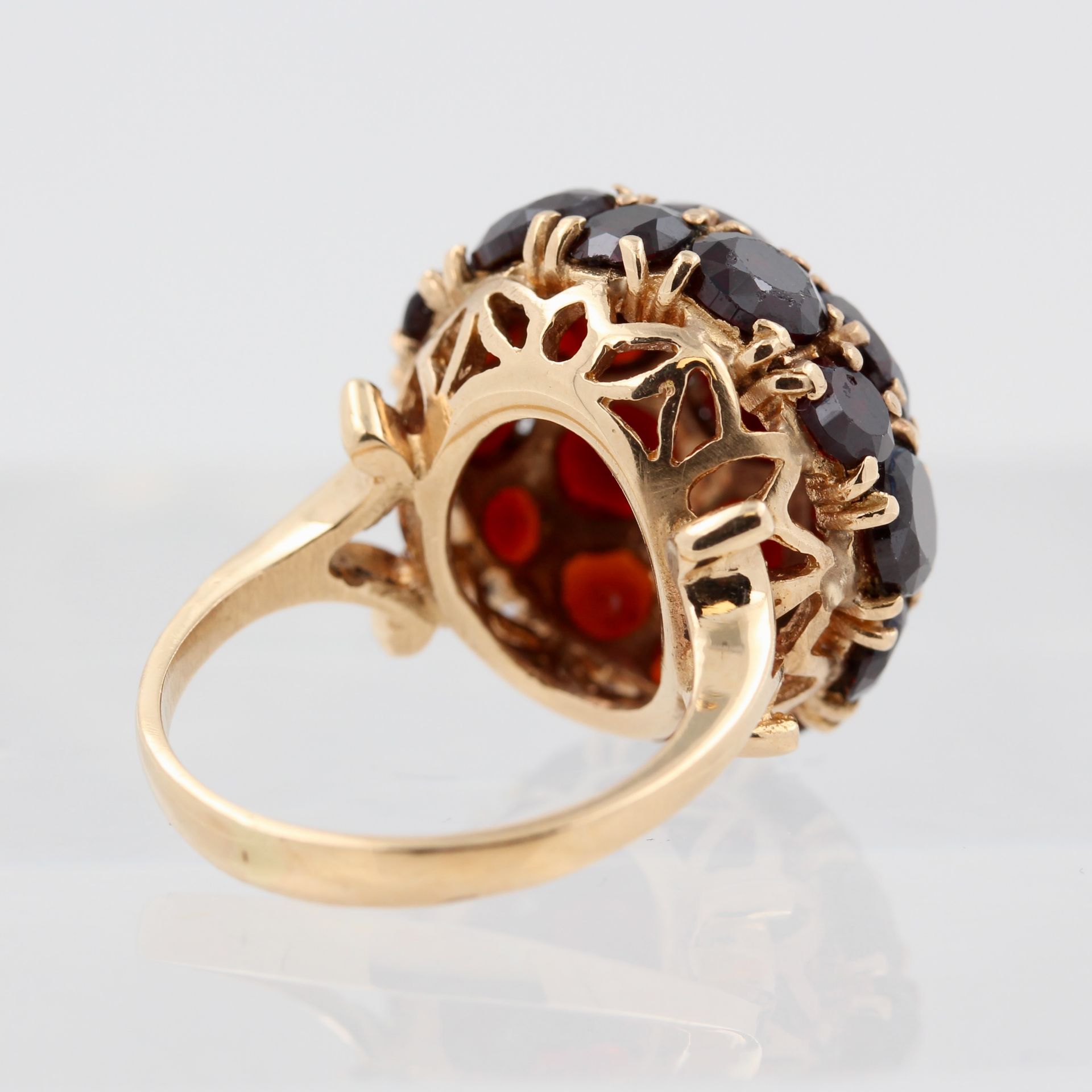 Damenring, 14 kt Gelbgold, mit Granaten, ca. 8,7 g, RM 49 - Bild 3 aus 3