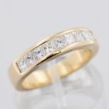 Damenring, 18 kt Gelbgold, besetzt mit 9 Diamantcarrés, zusammen ca. 1,0 ct, feines Weiß, vsi, ca.