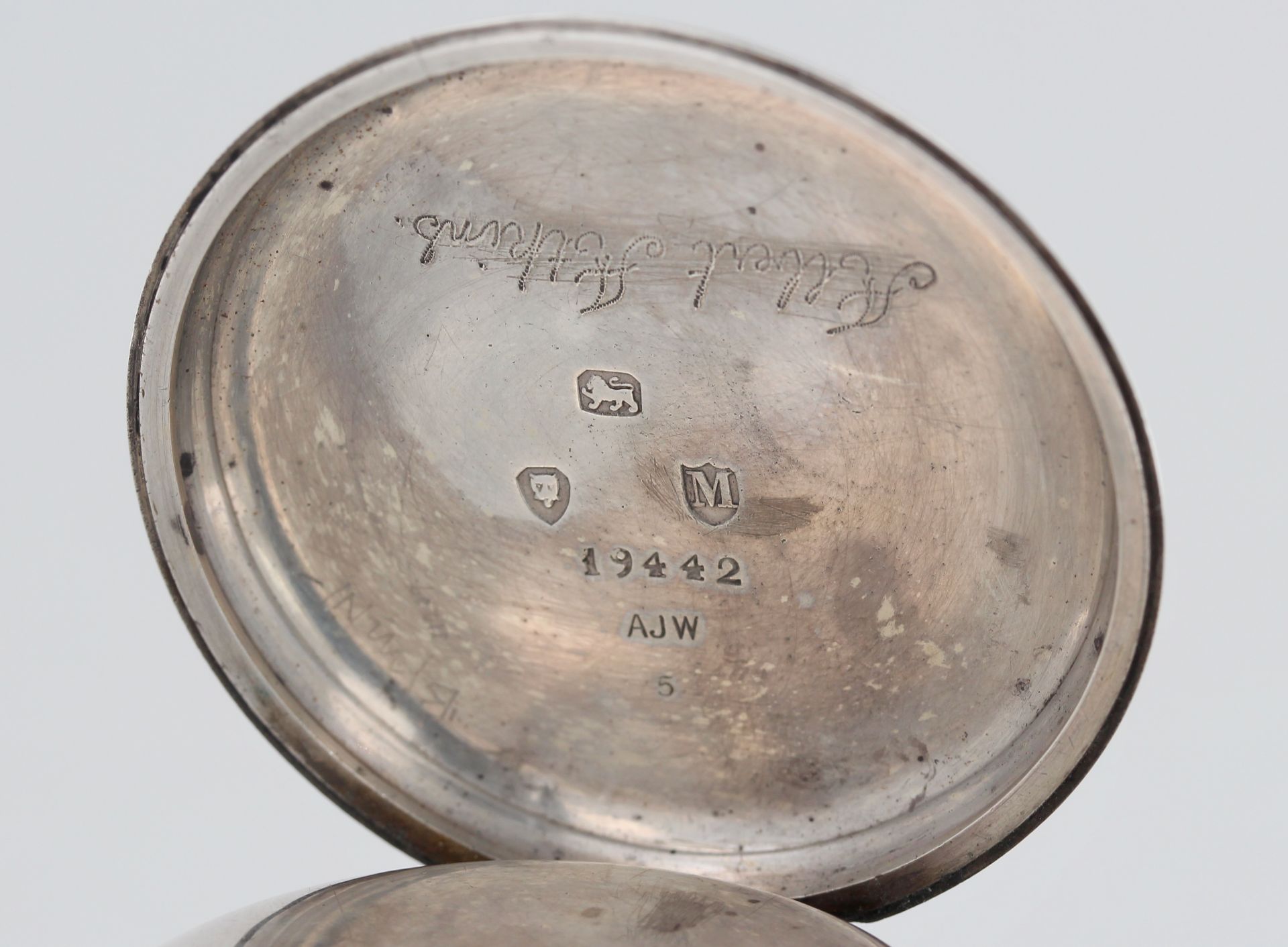 Taschenuhr, Silber, Zifferblatt Silber mit aufgesetzten römischen Zahlen und floraler Verzierung, - Bild 3 aus 6