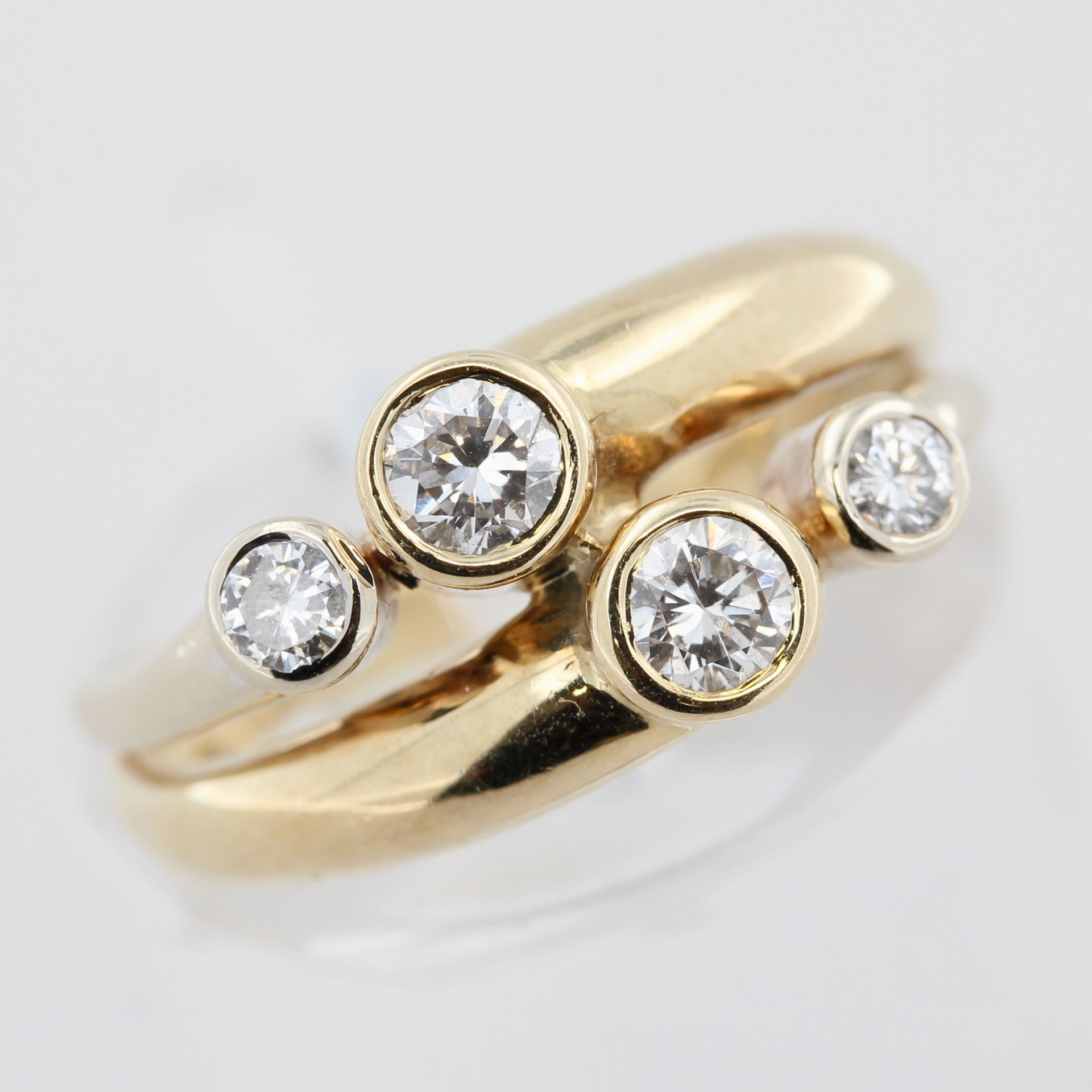 Damenring, 14 kt Gelbgold, besetzt mit 4 Brillanten, zusammen ca. 0,54 ct, weiß, si, ca. 3,8 g, RM - Bild 2 aus 5