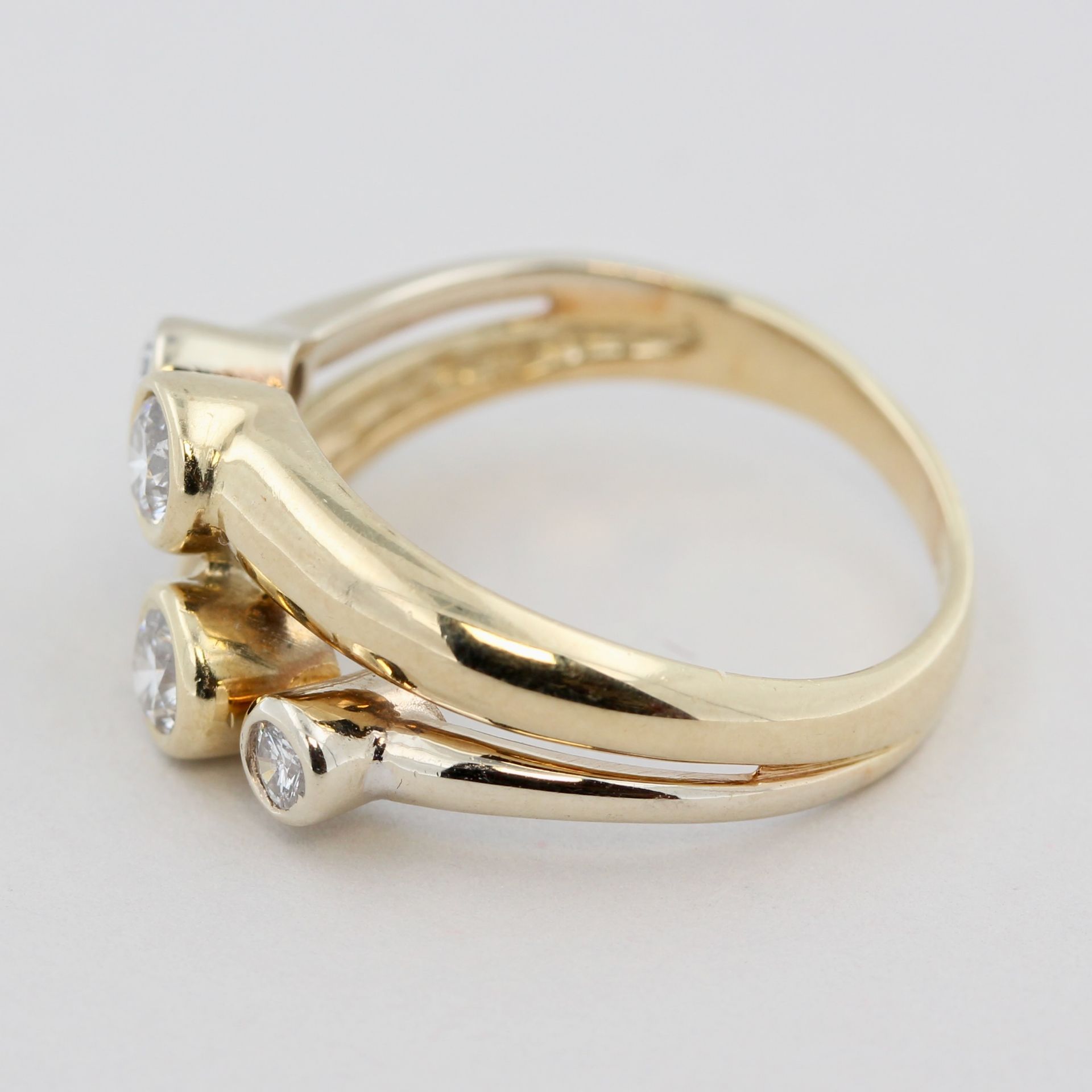 Damenring, 14 kt Gelbgold, besetzt mit 4 Brillanten, zusammen ca. 0,54 ct, weiß, si, ca. 3,8 g, RM - Bild 4 aus 5