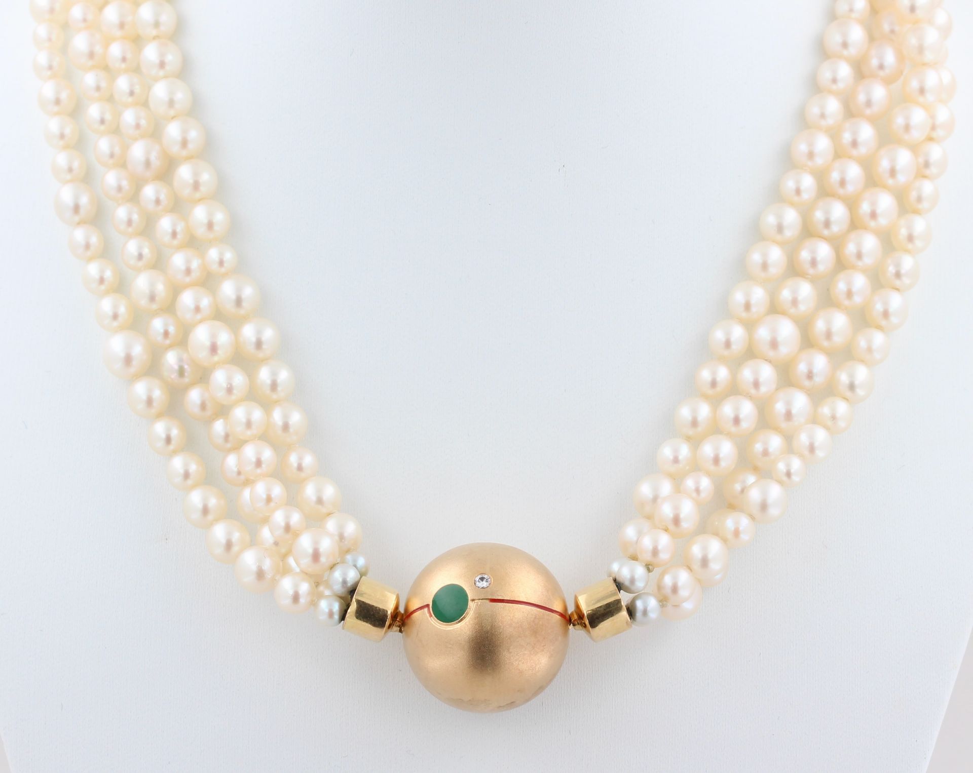 Collier, 18 kt Gelbgold Schließe, mit 1 kleinen Diamant und Emaille (mit Fehlstelle), ca. 13,0 g, D. - Bild 4 aus 6