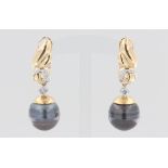 Paar Ohrstecker mit schwarzen Tahitiperlen, 14 kt Gelbgold, mit schwarzen Tahitiperlen, D. 1,6 cm,