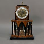 Empire Kommodenuhr "Schmied und Schleifer", um 1800, Wurzelholzfurnier, ebonisierte Säulen, 3-fach