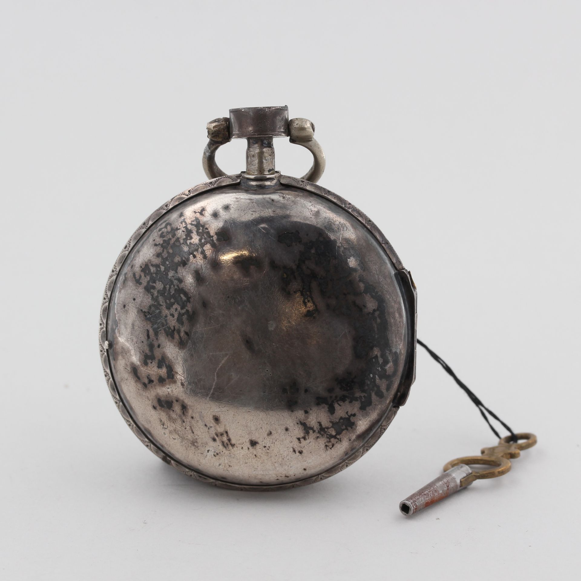 Friedberger Spindeltaschenuhr, signiert J.M. Mayr Friedberg, weißes Zifferblatt mit römischen und - Bild 2 aus 3