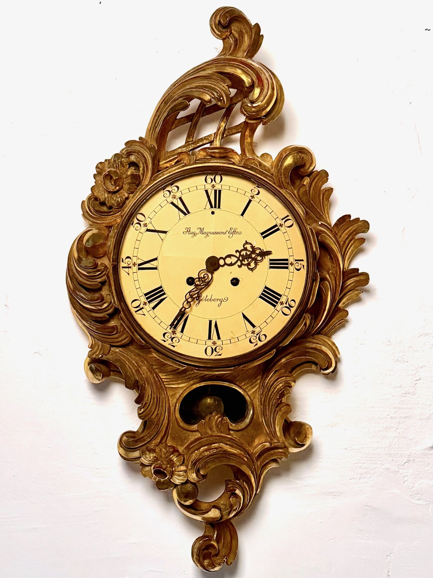 Wandpendeluhr Carteluhr G. Boiardt, 20. Jh., im Stil Rokoko Louis XV, Schweden, beschriftet m.