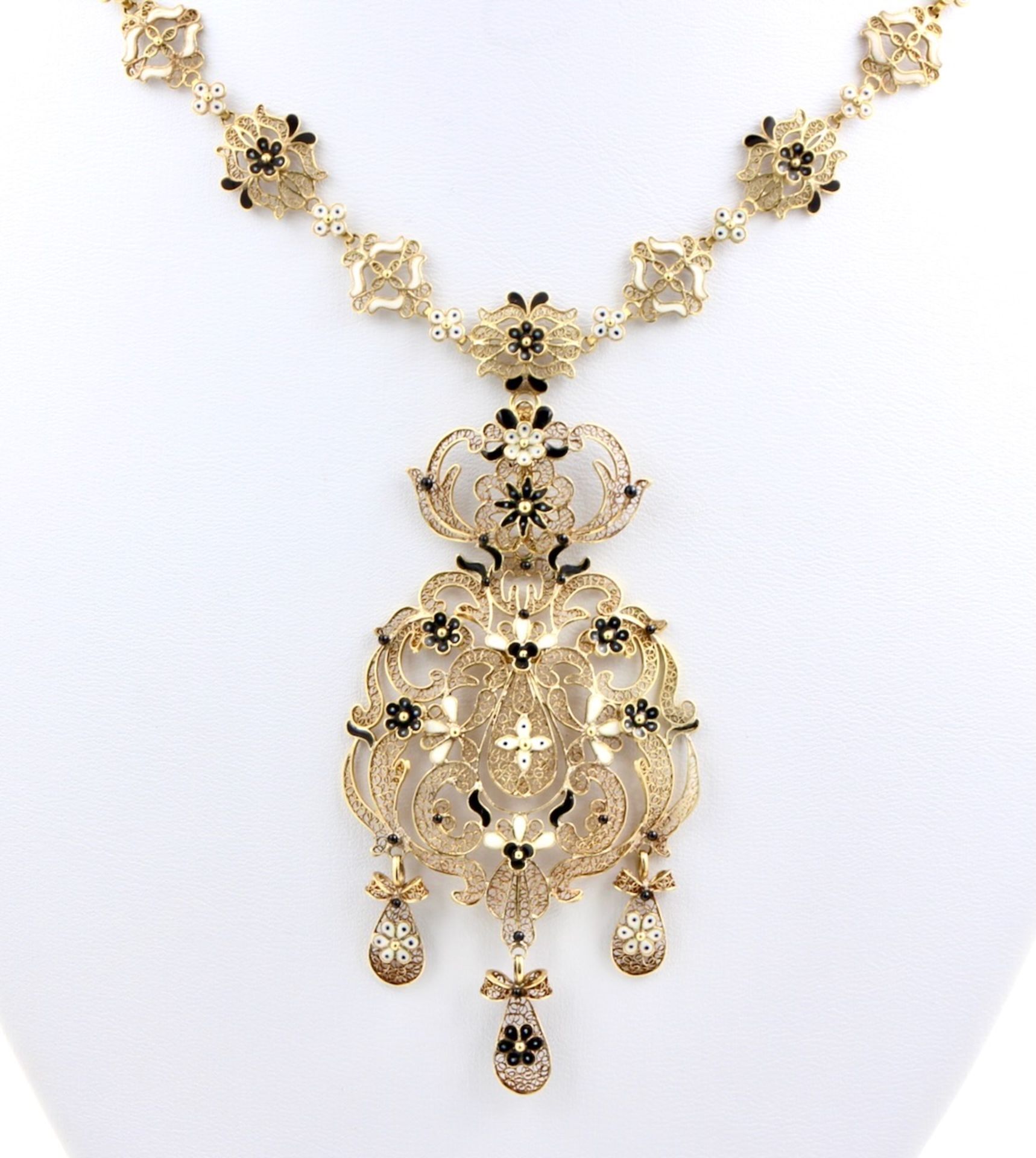 Collier, Spanien, Ende 19. Jh., wohl Spanien, Ende des 19. Jh., 18 kt Gelbgold, filigran gearbeitet,
