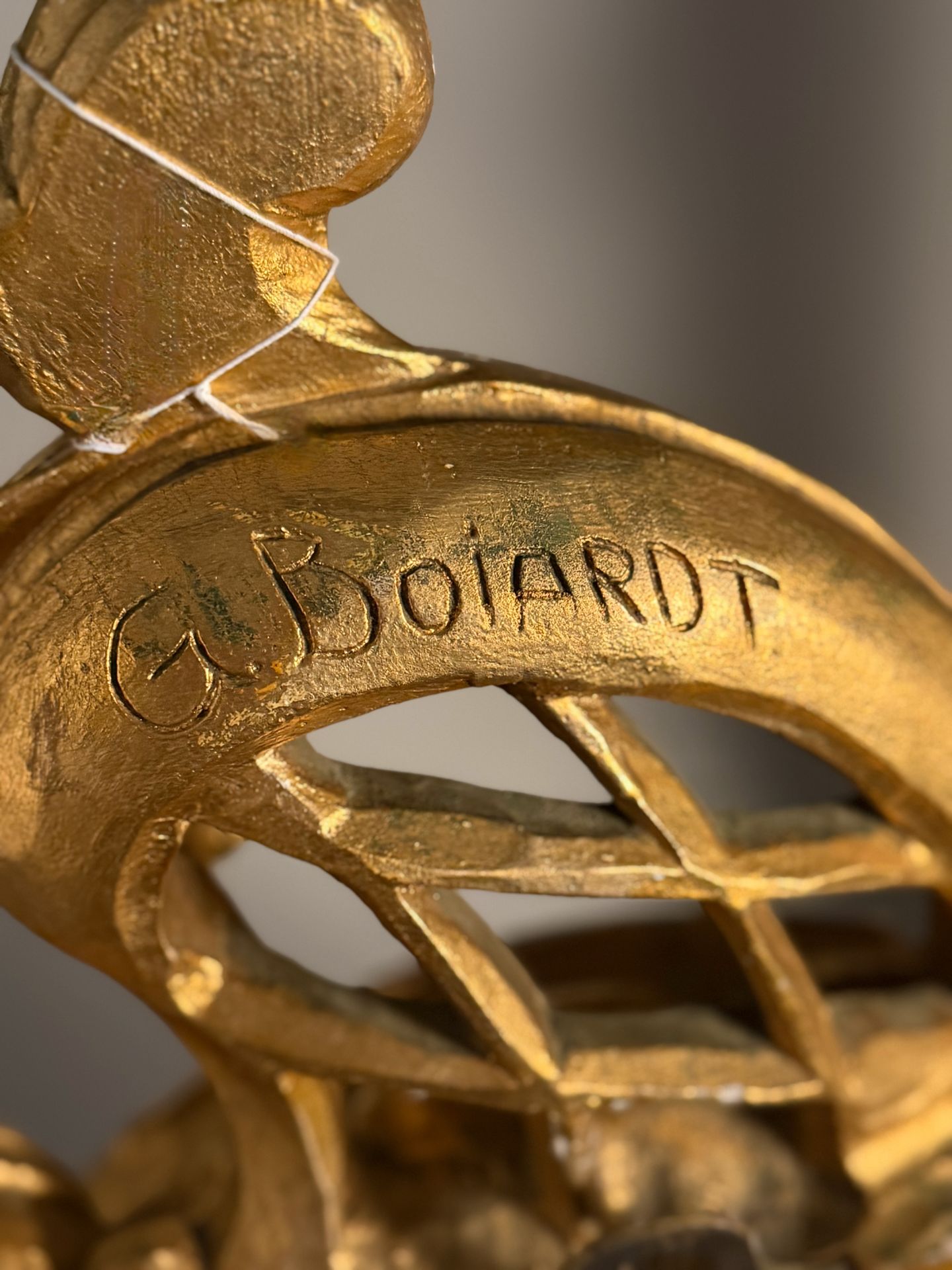 Wandpendeluhr Carteluhr G. Boiardt, 20. Jh., im Stil Rokoko Louis XV, Schweden, beschriftet m. - Bild 4 aus 4