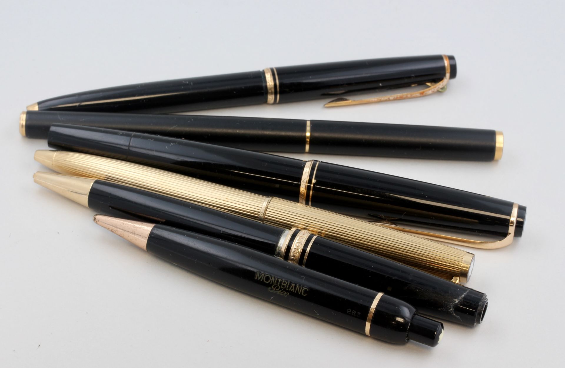 Konvolut Montblanc Schreibgeräte , 6 Montblanc Schreibgeräte, verschiedene Modelle, Minen müssten
