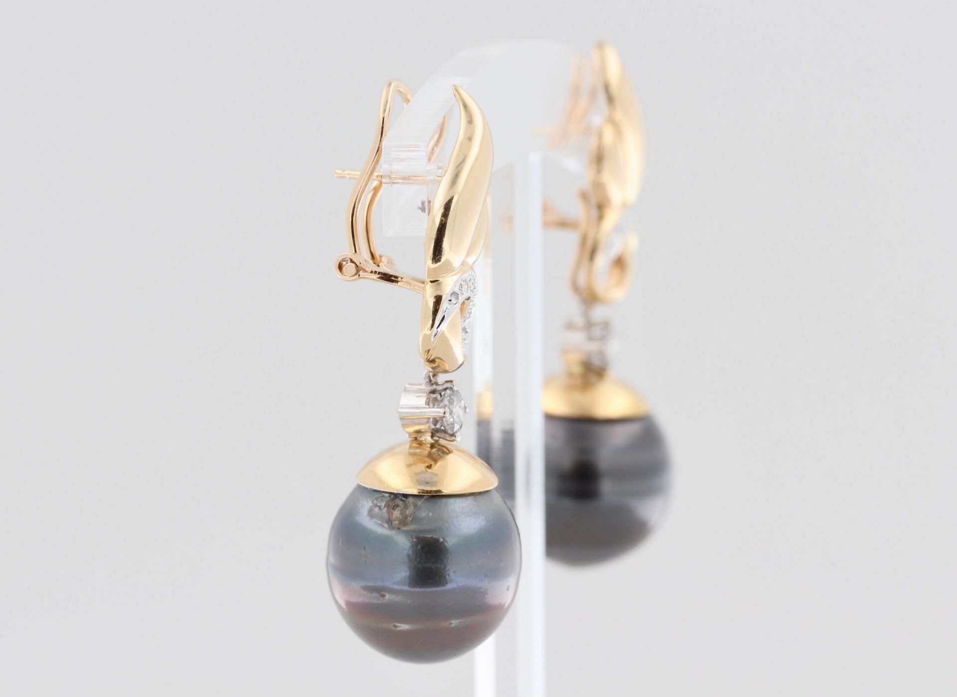 Paar Ohrstecker mit schwarzen Tahitiperlen, 14 kt Gelbgold, mit schwarzen Tahitiperlen, D. 1,6 cm, - Bild 3 aus 6