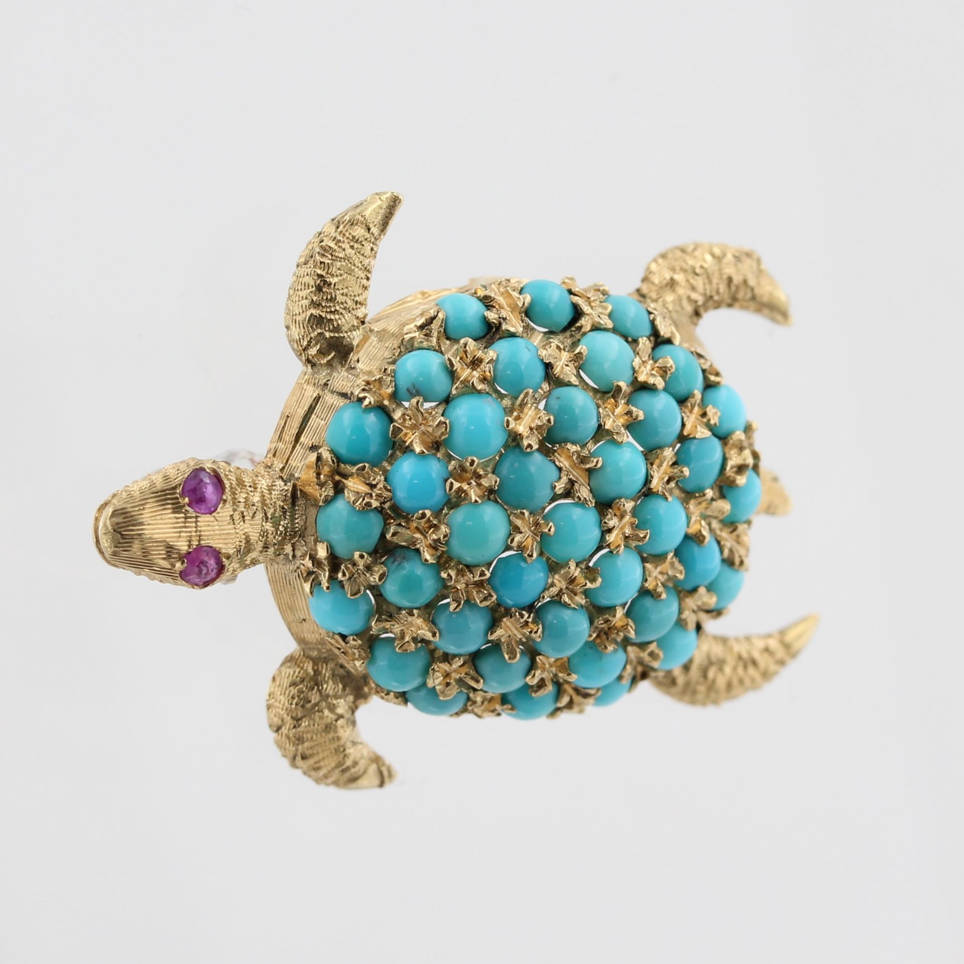 Brosche, 18 kt Gelbgold, in Form einer Schildkröte, Panzer mit Türkisen besetzt, 2 kleine Rubine als - Bild 3 aus 4