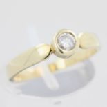 Damenring, 14 kt Gelbgold, mit 1 Brillant, ca. 0,1 ct, punziert, ca. 2,8 g, RM 55