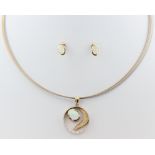 Schmuckset Bartel & Sohn, 14 kt Gelbgold und Weißgold, mit Opalen und teils kleinen Diamanten,
