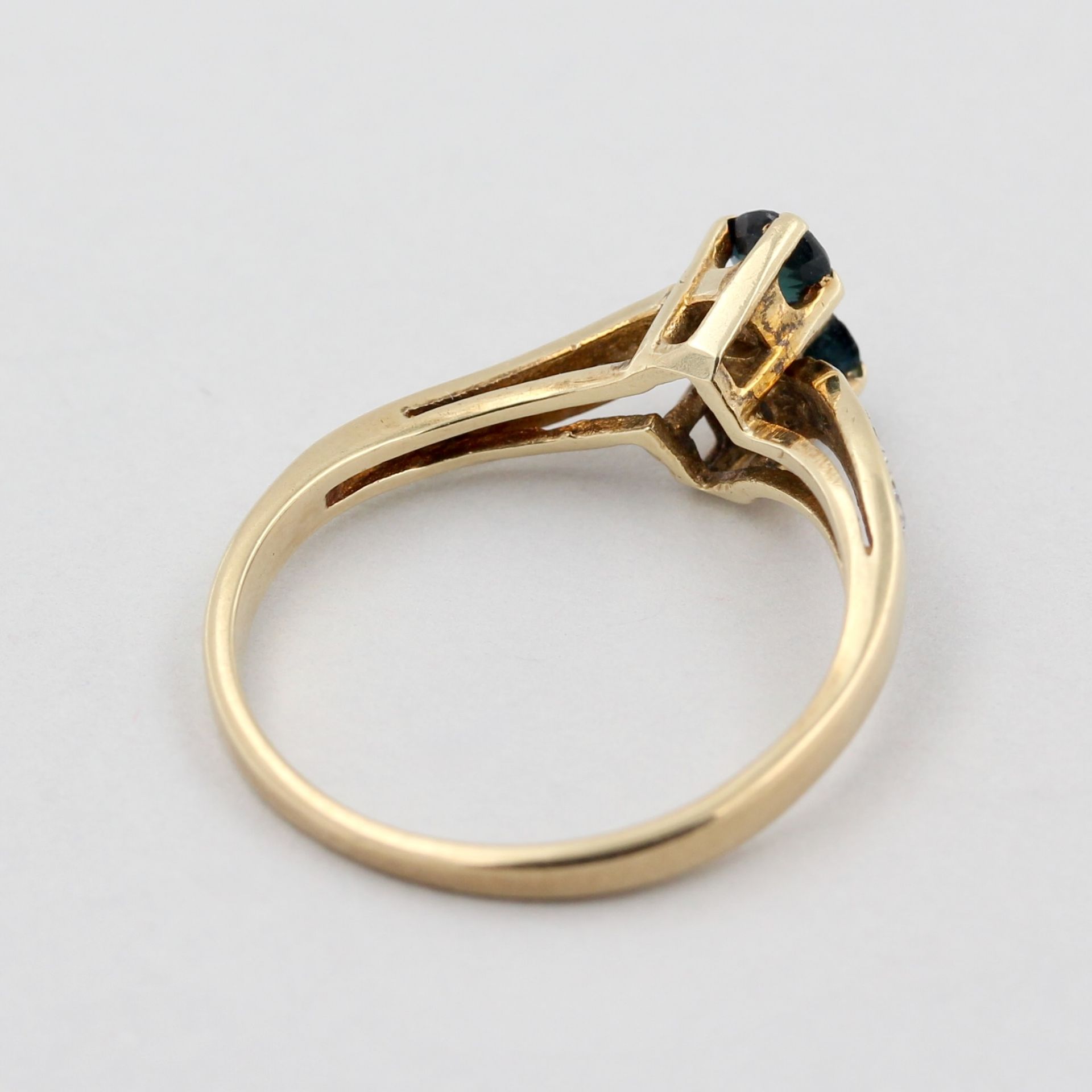 Damenring, 14 kt Gelbgold, mit kleinen Diamanten und Saphiren, punziert, ca. 2,4 g, RM 53 - Bild 5 aus 6
