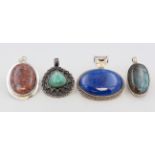 4 Anhänger Silber, Silber, mit Lapislazuli, Labradorit, wohl Aventurin und Achat, L. 4,6 cm - 6,1