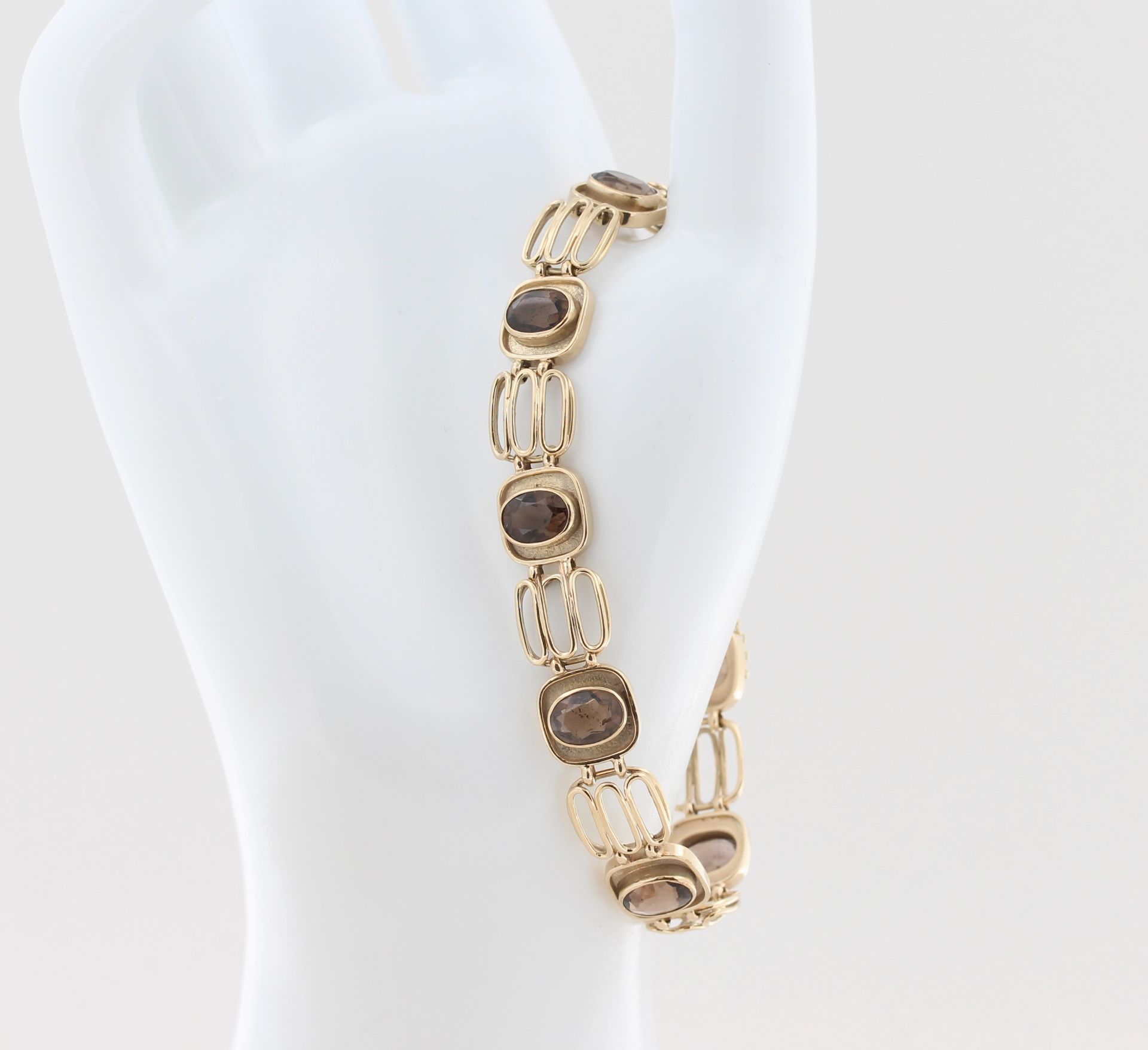 Armband Fries-Arauner, 14 kt Gelbgold, mit 9 wohl Topasen (Steine teils mit Gebrauchsspuren), - Bild 4 aus 4
