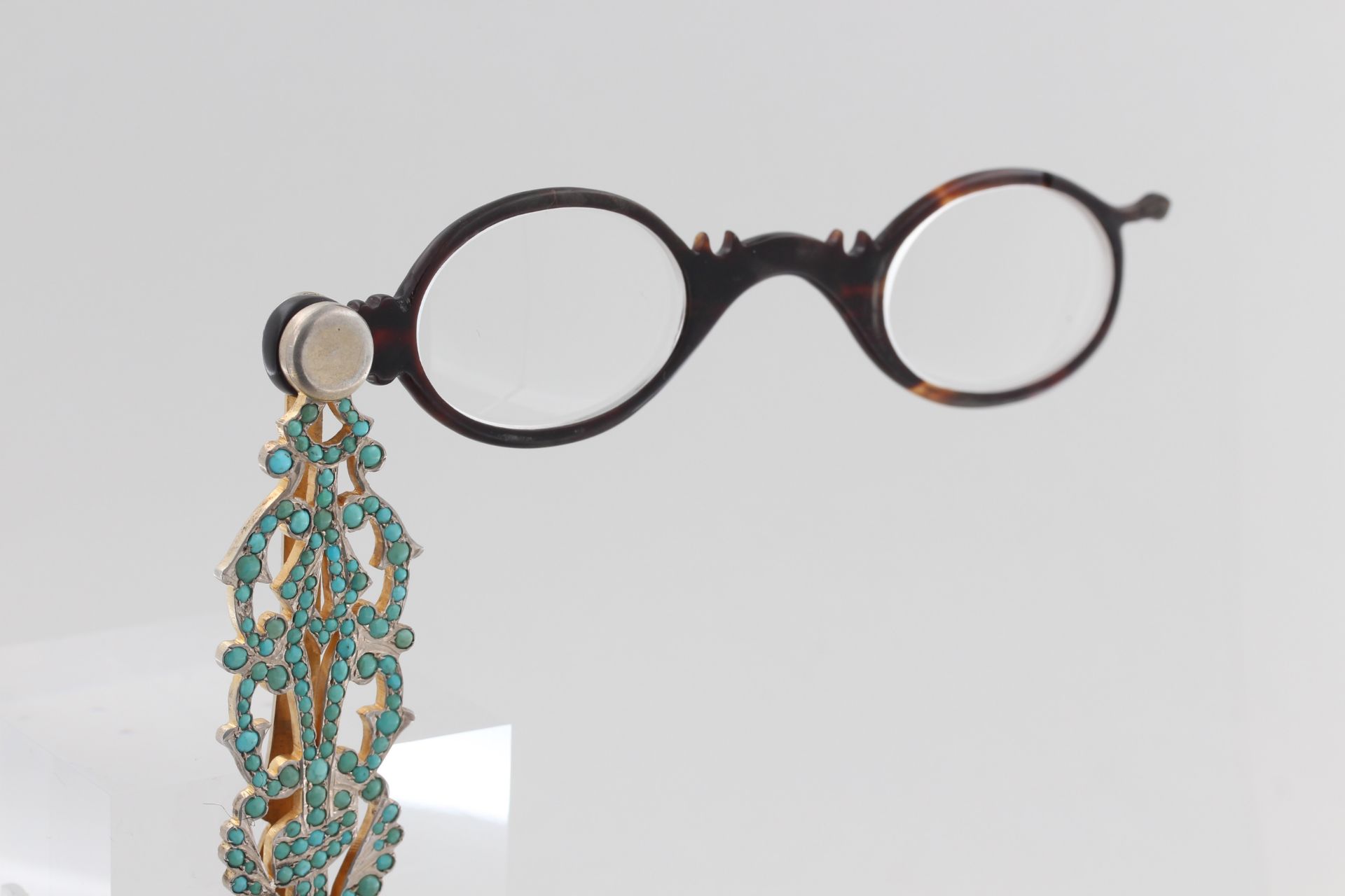 Lorgnette Silber, wohl vor 1900, 900 Silber, filigran gearbeitet, mit kleinen Türkis Cabochons (7 - Bild 3 aus 6