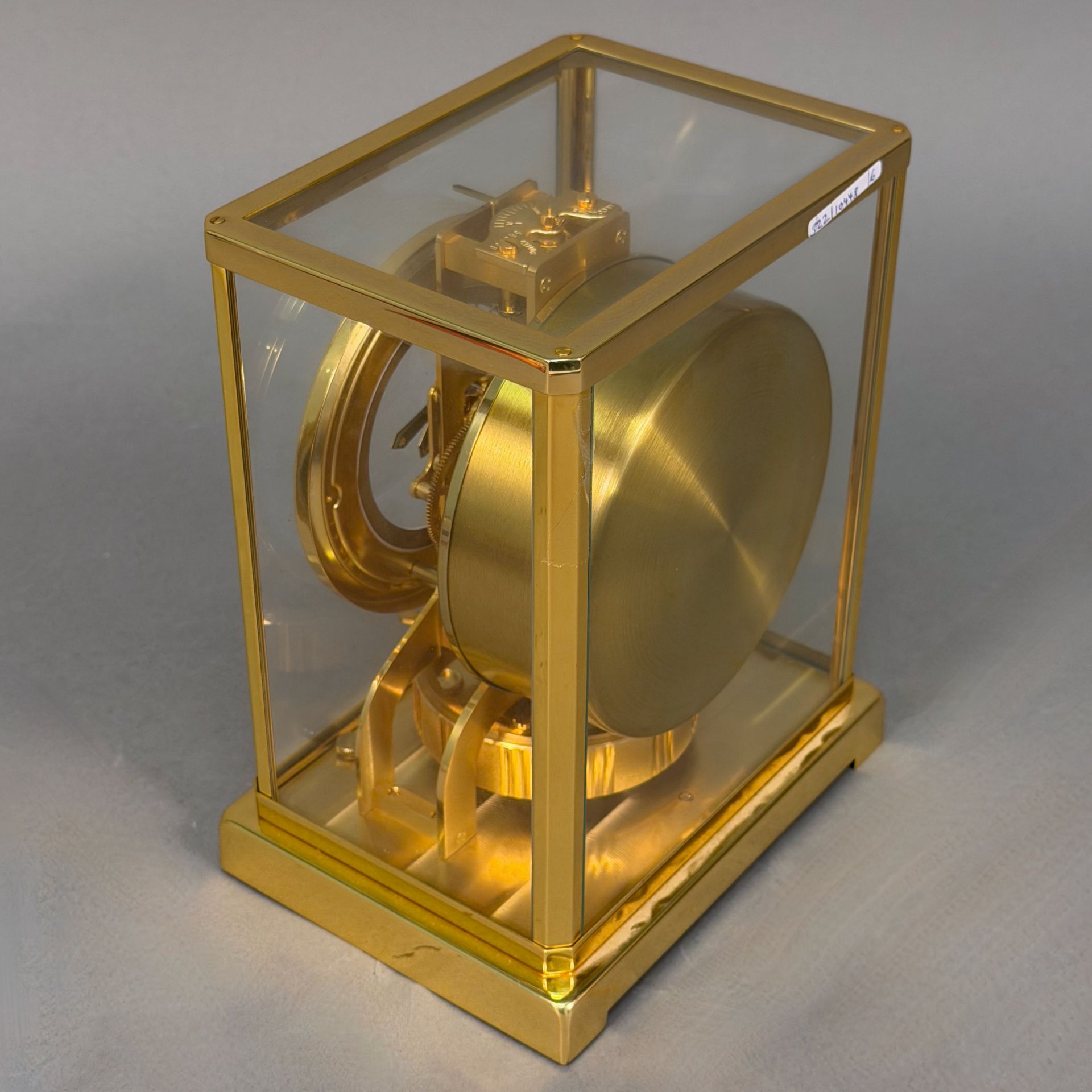 Tischuhr Atmos Jaeger-LeCoultre, mit originalem Glasgehäuse, vergoldetem Metallgehäuse und dem - Bild 4 aus 5