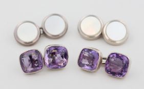 2 Paar Manschettenknöpfe, 800 und 835 Silber, mit Amethysten und Perlmutt, punziert, D. 1,2 cm,