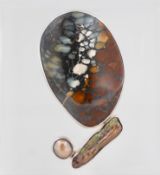 Anhänger, 925 Silber, mit 2 Perlen und 1 wohl Maligano Jaspis, punziert, ca. 28,1 g, L. 6,6 cm