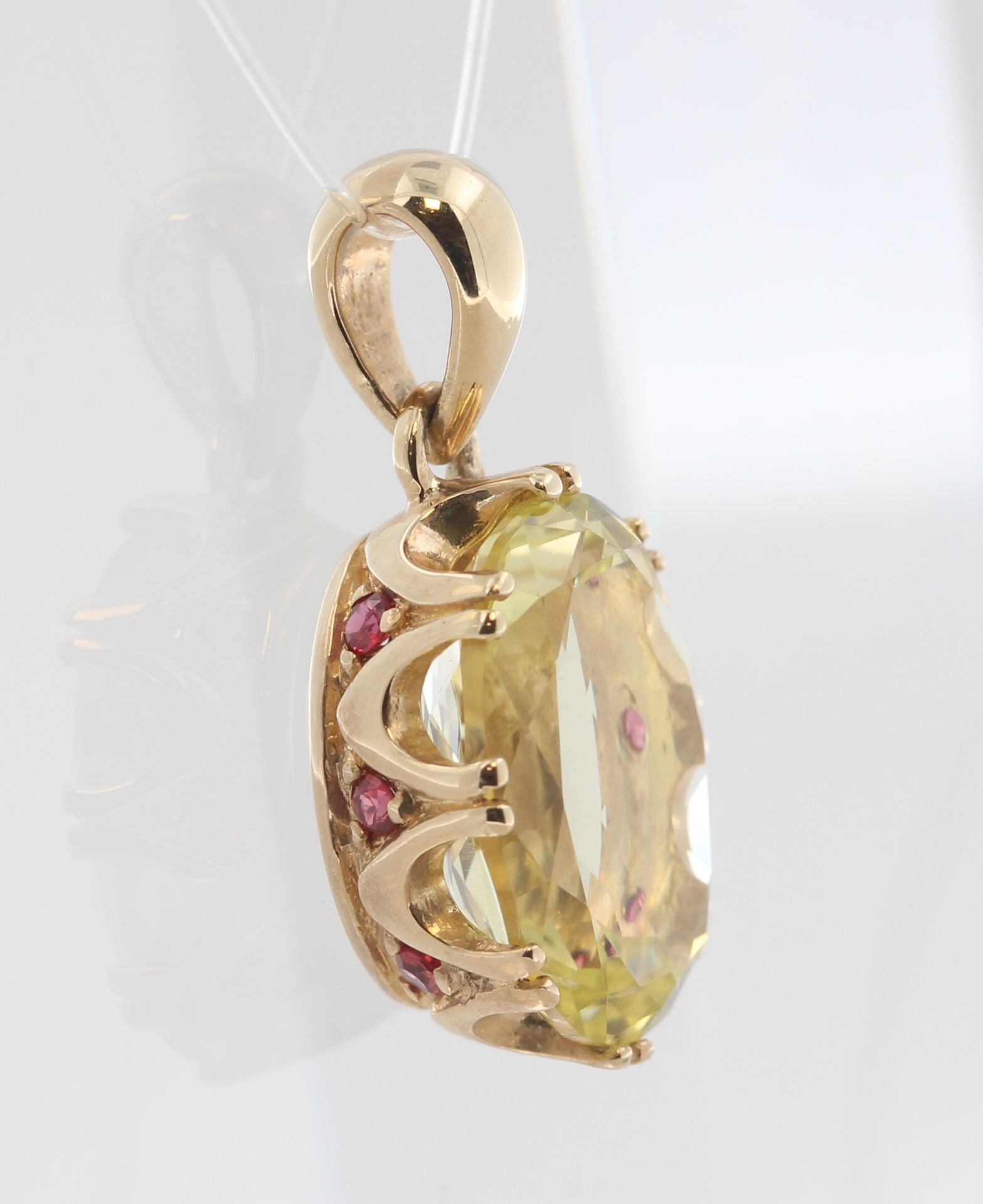 Schmuckset, 9 kt Gelbgold, mit je 1 wohl Peridot und kleinen roten Spinellen, punziert, Ring RM - Bild 2 aus 4
