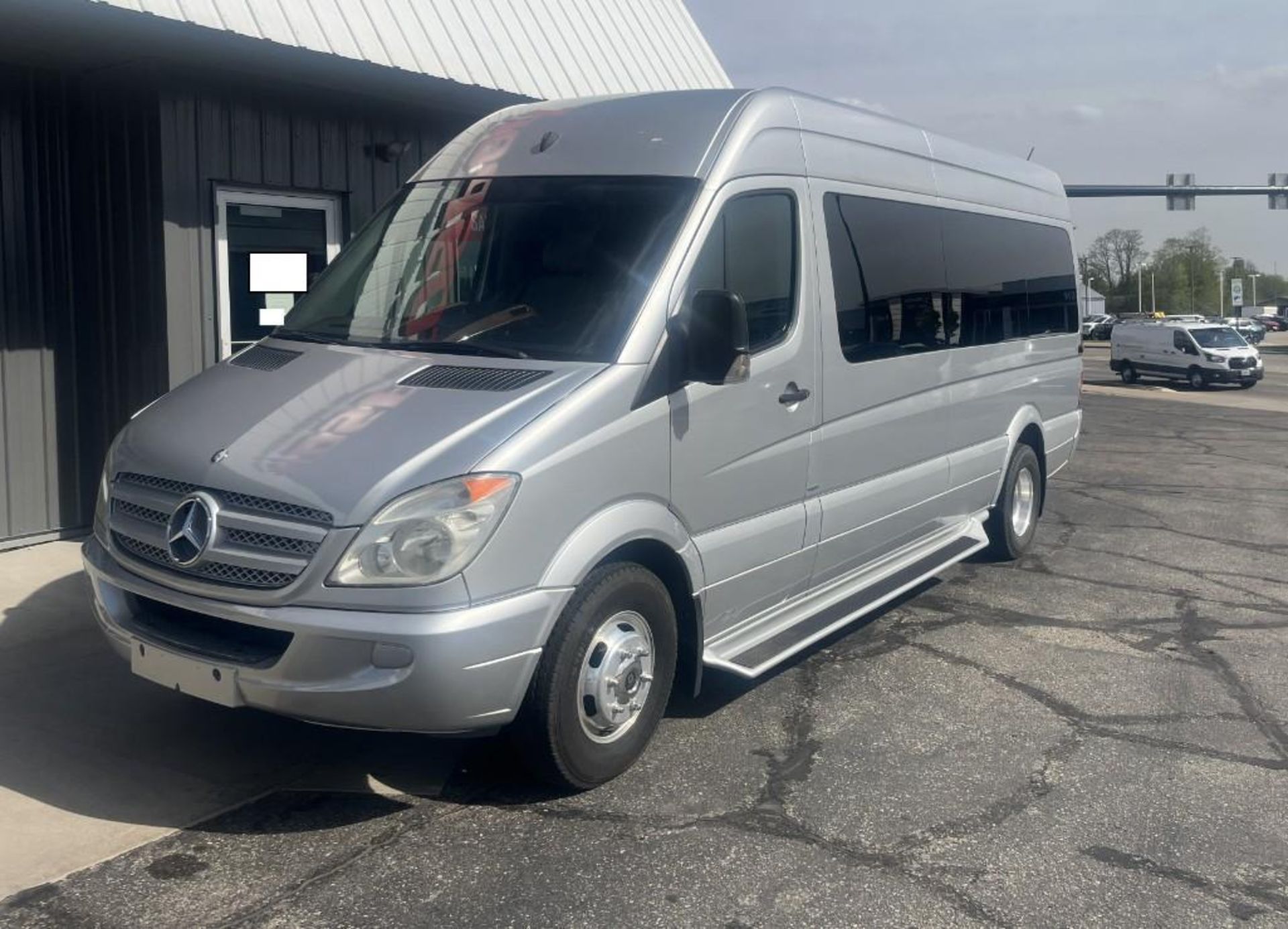 2012 Mercedes Benz Sprinter Conversion Van - Image 5 of 18