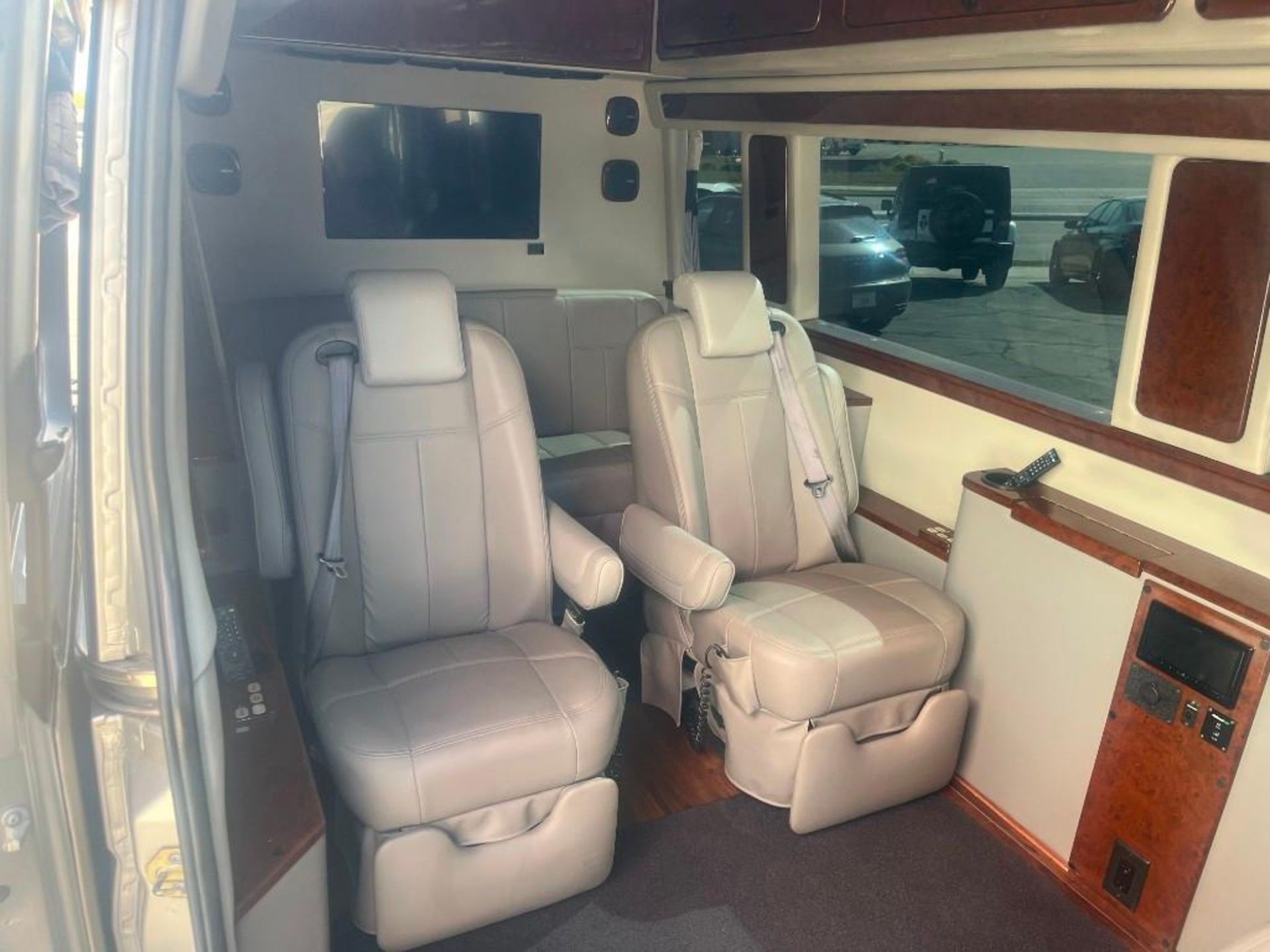 2012 Mercedes Benz Sprinter Conversion Van - Image 8 of 18