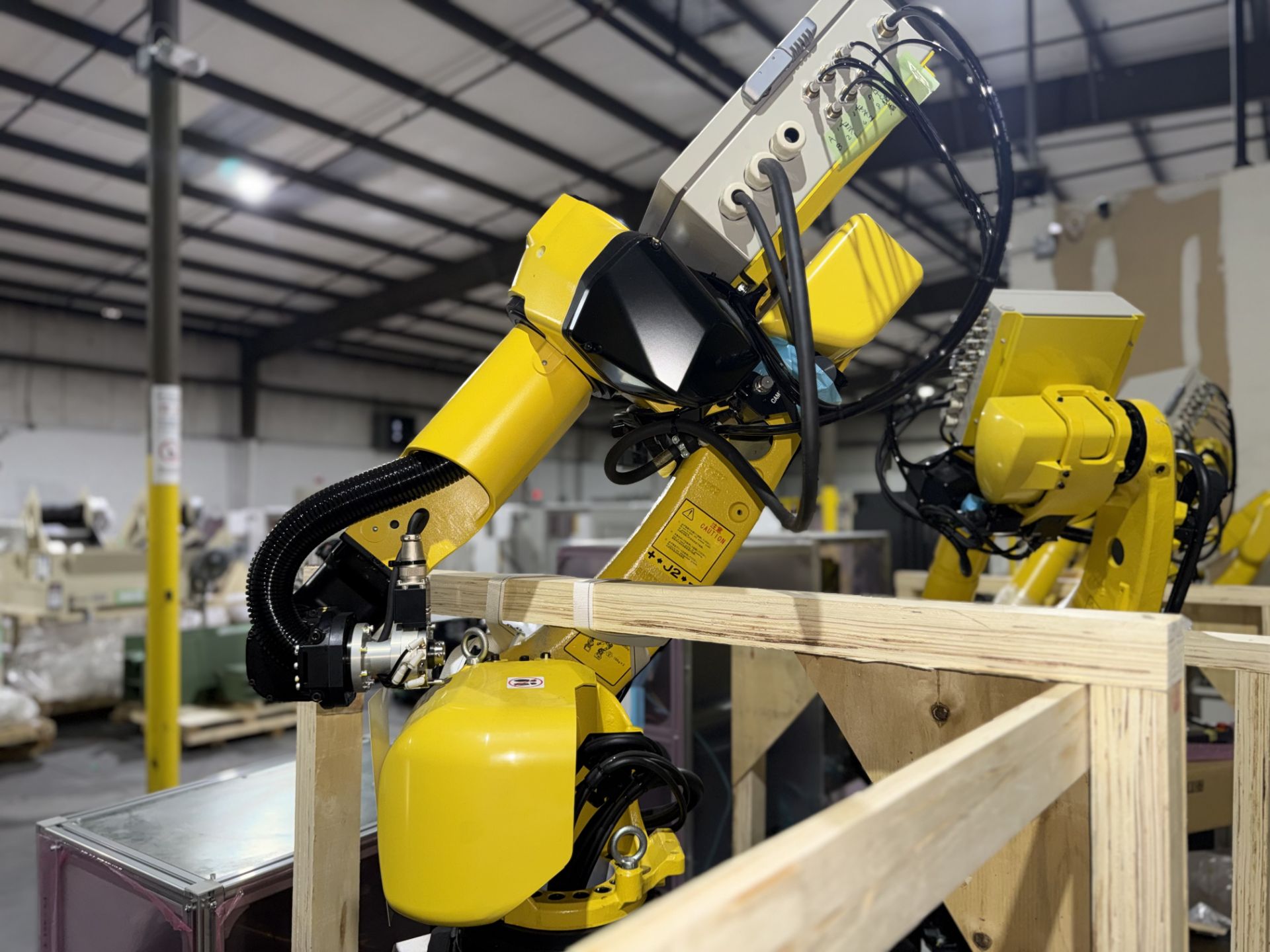 2021 Fanuc M-10iD/12 6-Axis Robot (SN: R21400C5) Factory Specs Indicate ...