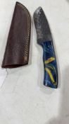 Fixed blade knife w/ sheath