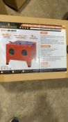 19 gal Portable sand blast cabinet