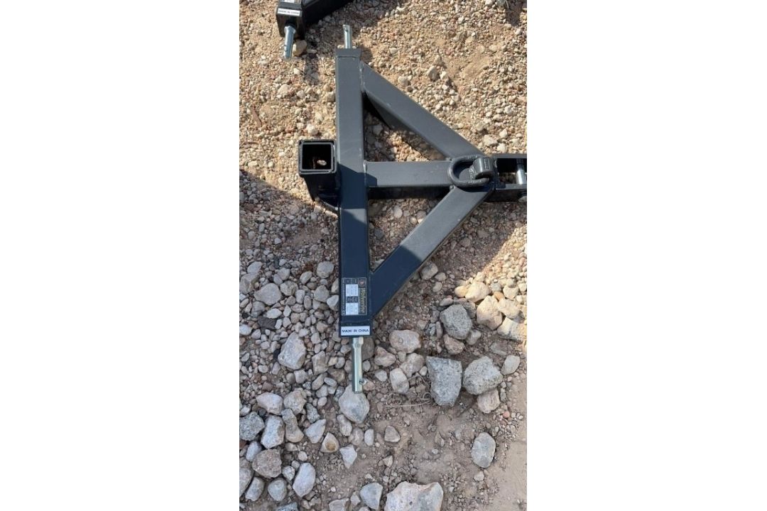 TQH-26-02C Cat 1 to Receiver hitch adaptor - Image 1 of 2