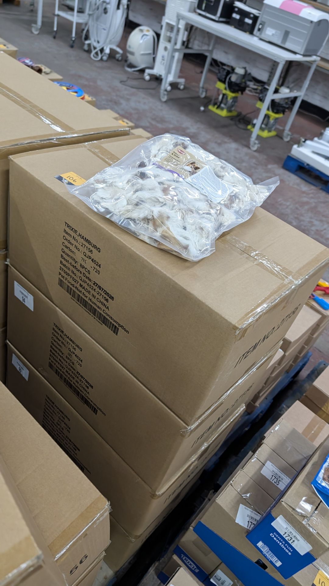 32 Bags of Trixie Natural Dried Rabbit ears with hair. Each bags weighs 500grm. - Image 2 of 4