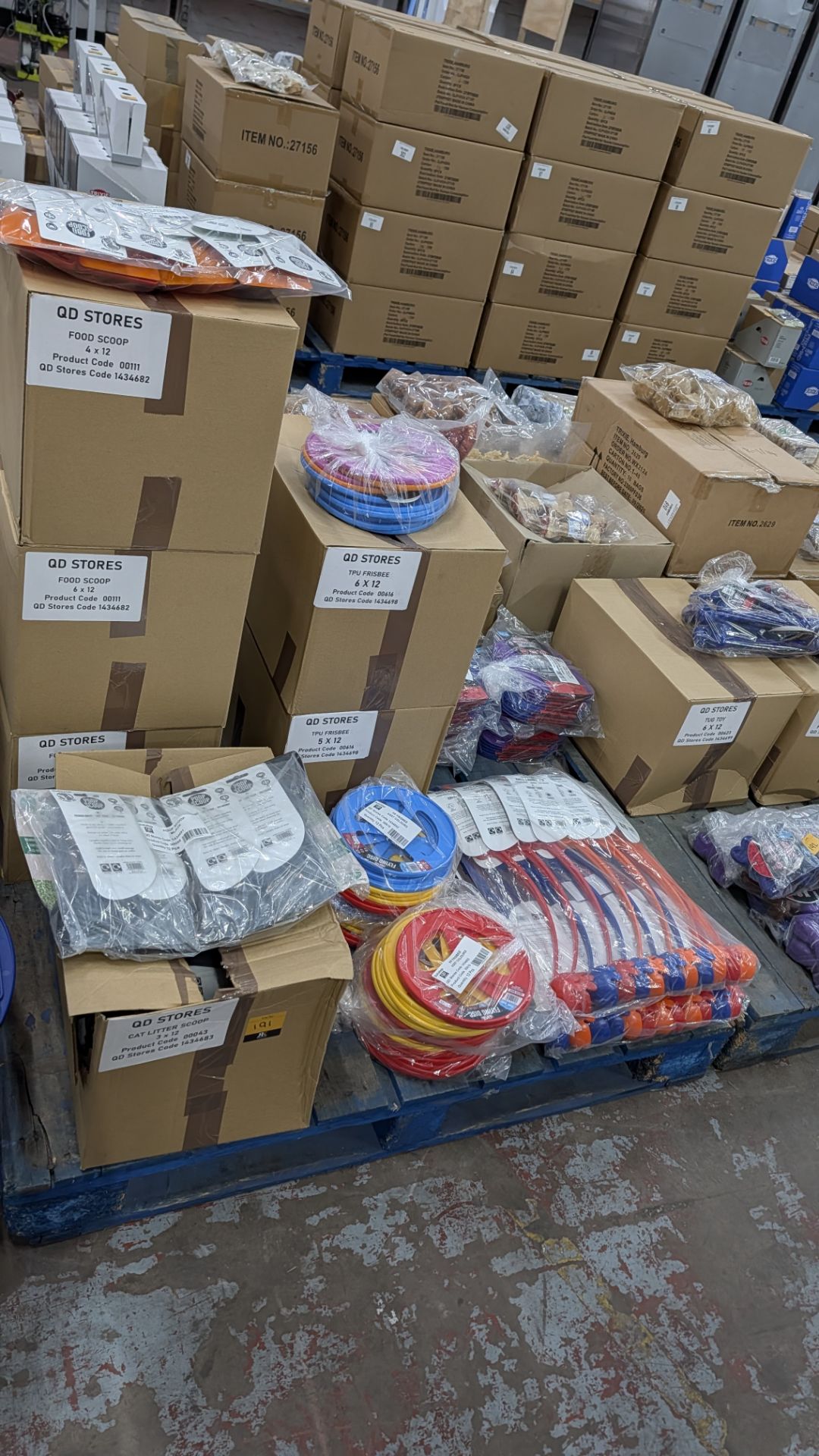 Contents of a Pallet of assorted Plastic Food Scoops and Poop Scoops, Flying Discs, Interactive Trea - Image 2 of 18