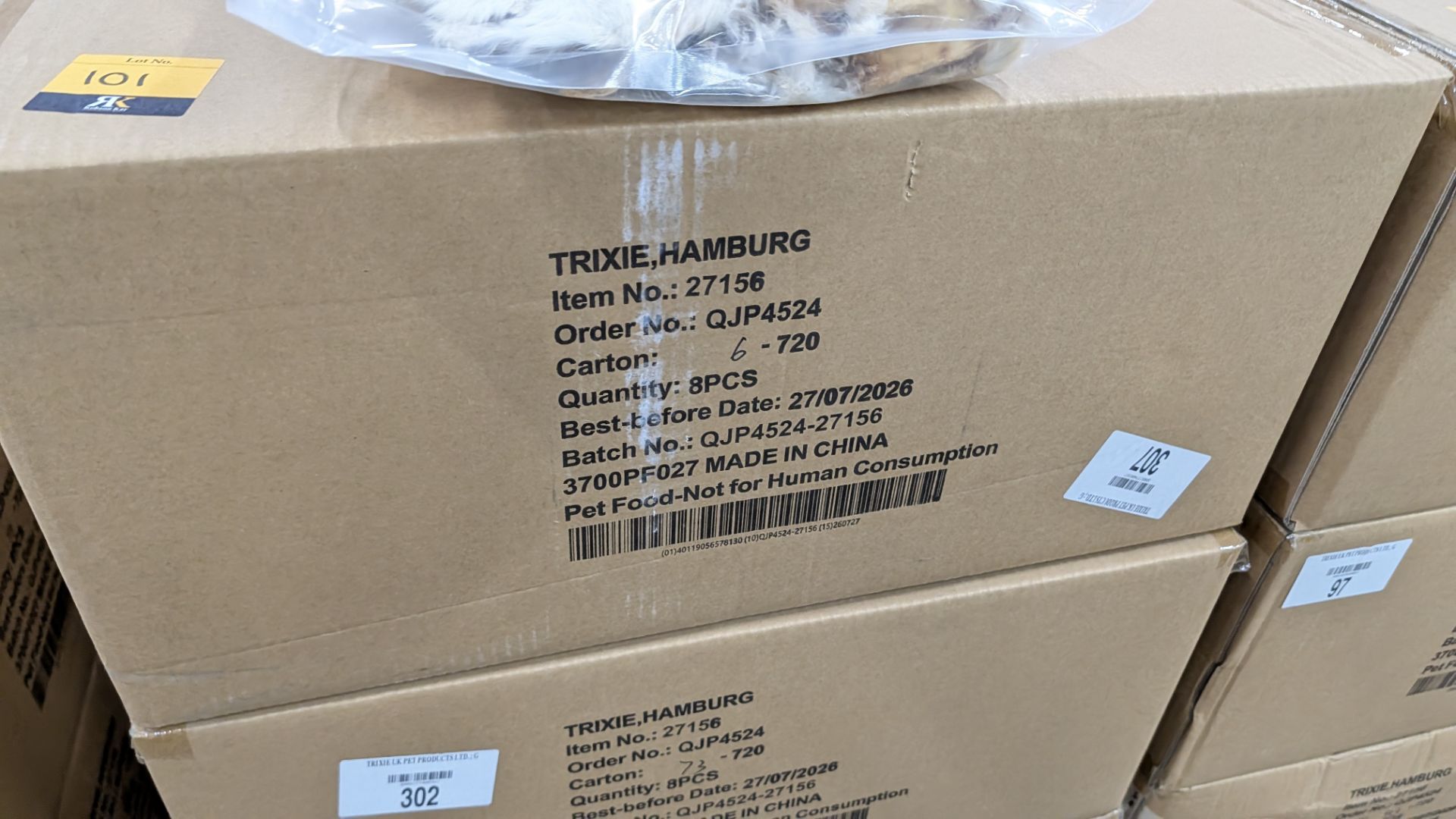 32 Bags of Trixie Natural Dried Rabbit ears with hair. Each bags weighs 500grm. - Image 3 of 5