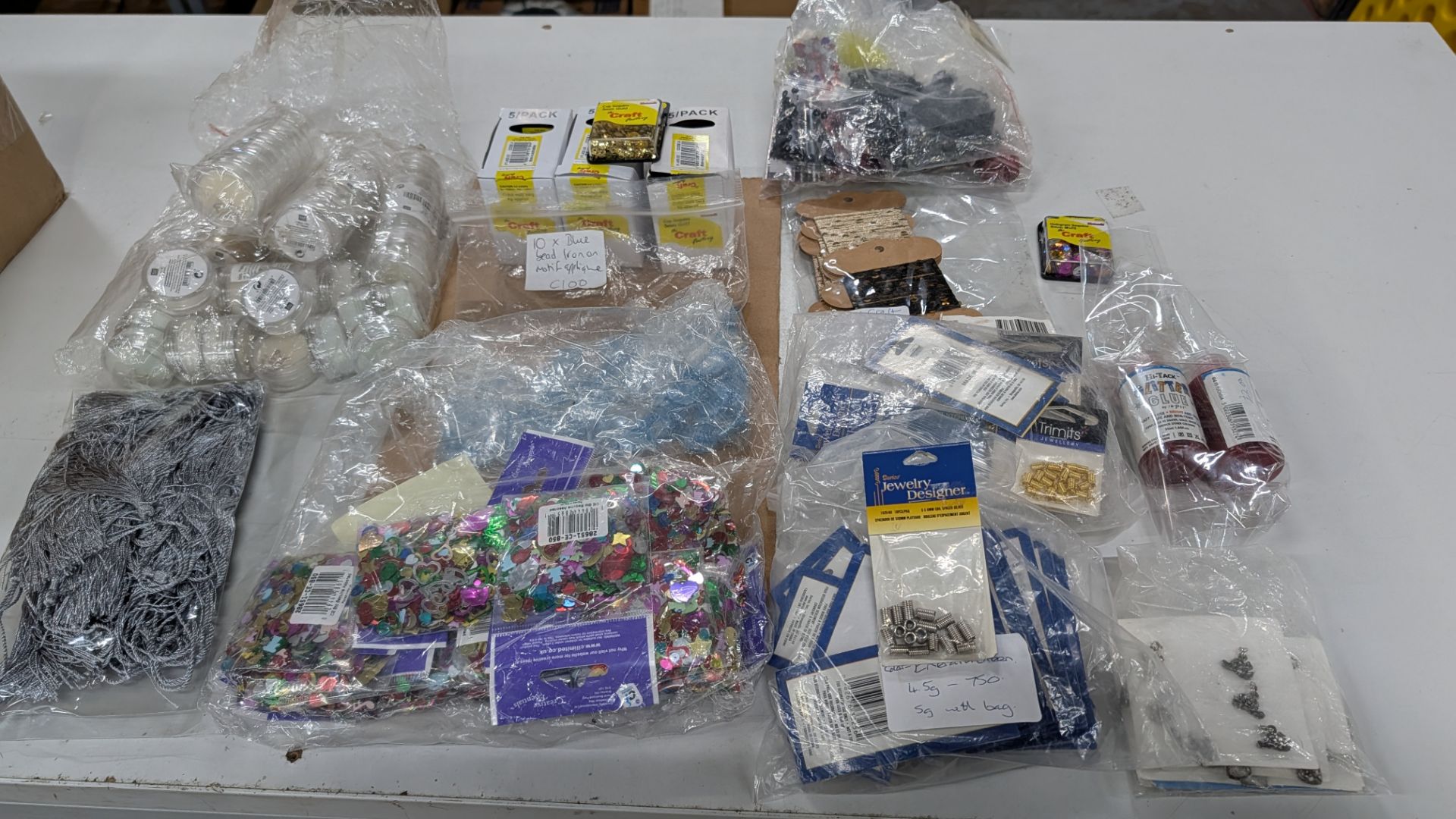 Various Sequins/ Motifs/ Thread. RRP £1,058.29. This lot comprises the following: 185 off Craft Fact