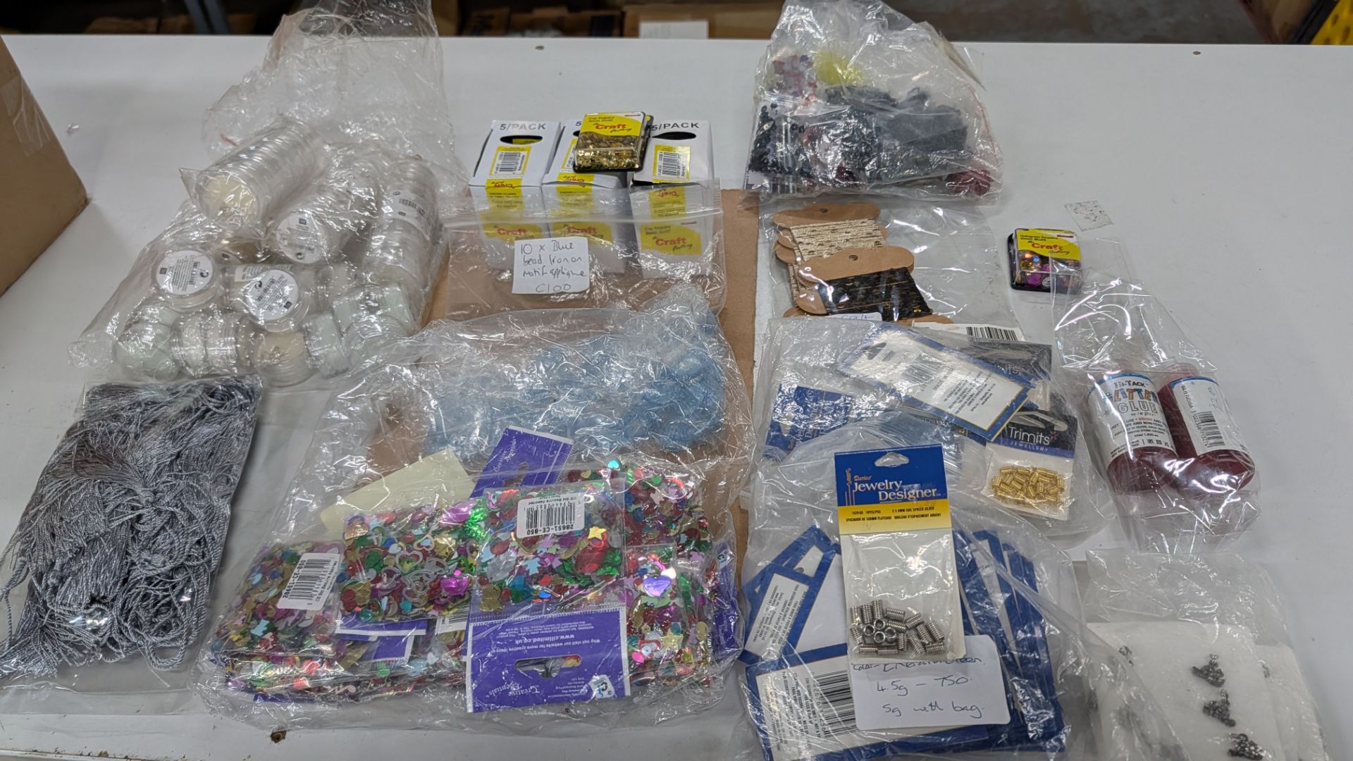 Various Sequins/ Motifs/ Thread. RRP £1,058.29. This lot comprises the following: 185 off Craft Fact - Image 10 of 14