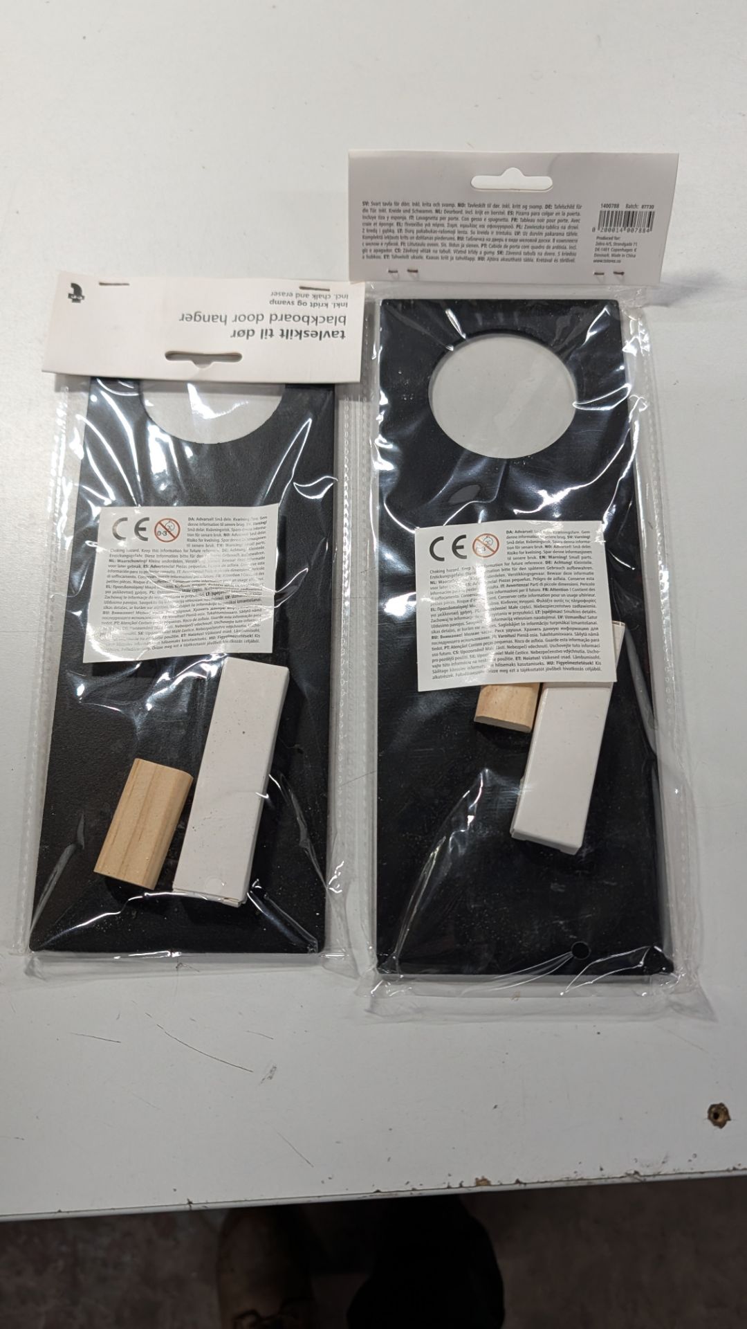 96 off Chalkboard Door Hangers. RRP £287.04. Each set contains Chalkboard, Chalk and Eraser. - Image 10 of 13