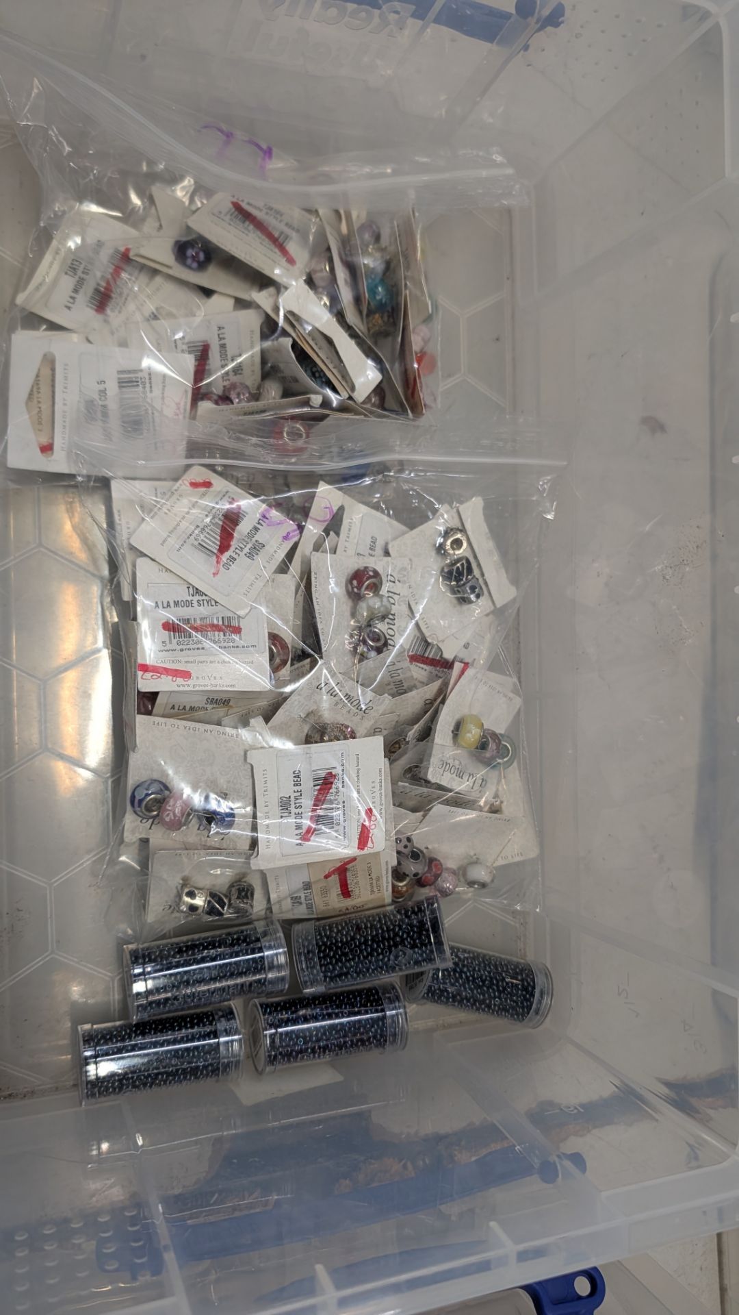 Approx. 89 Assorted Jewellery Accessories including Enamel Unicorns, Silver Bracelet Chains, Gold Un - Image 16 of 16