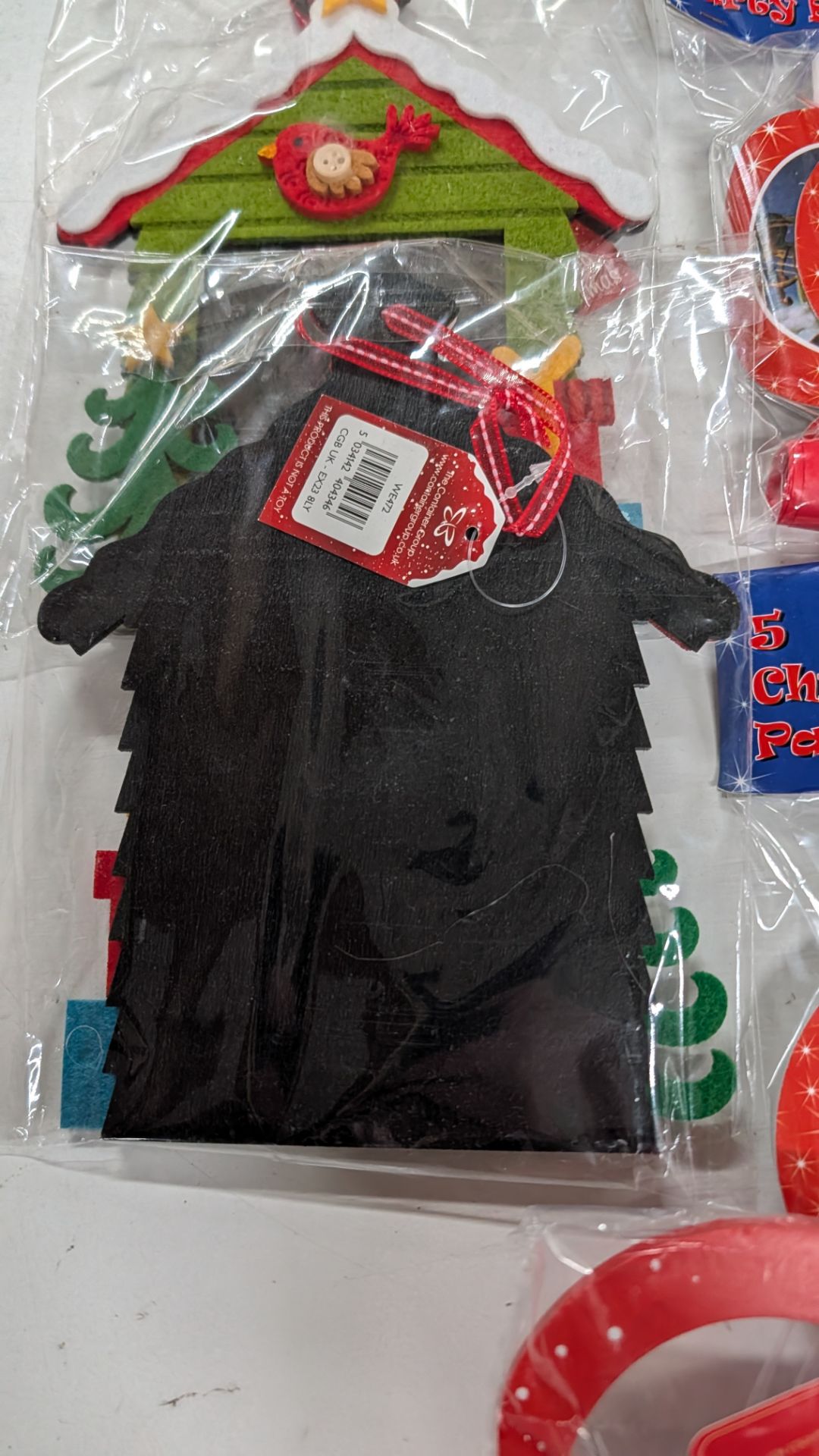 Christmas Decorations and Accessories. RRP £313.34. This lot comprises the following: 88 off Dear Sa - Image 6 of 15