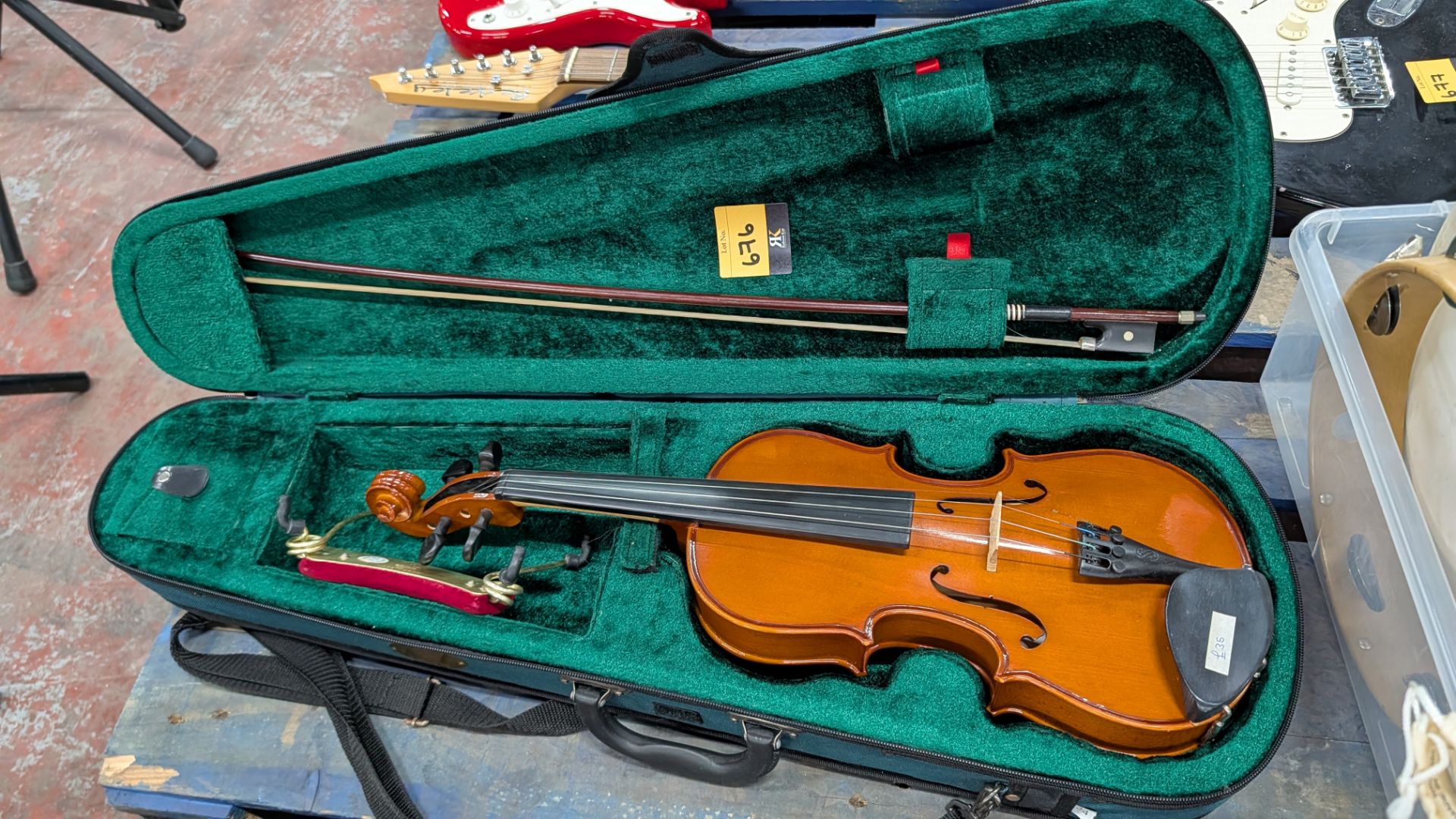 Violin in Case including Bow and Detachable Chin Rest. - Image 8 of 15