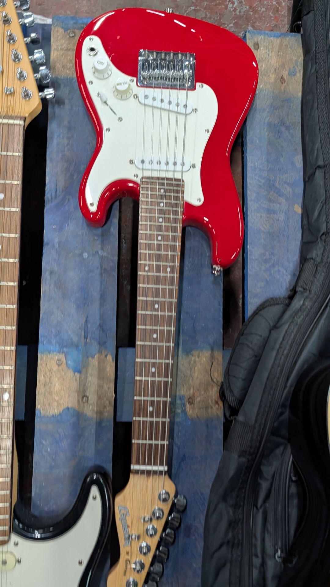 2 off Assorted Electric Guitars by Berkeley and Crafter. - Image 15 of 17