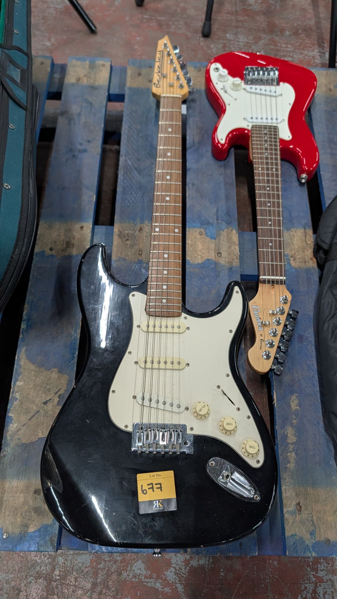 2 off Assorted Electric Guitars by Berkeley and Crafter. - Image 6 of 17