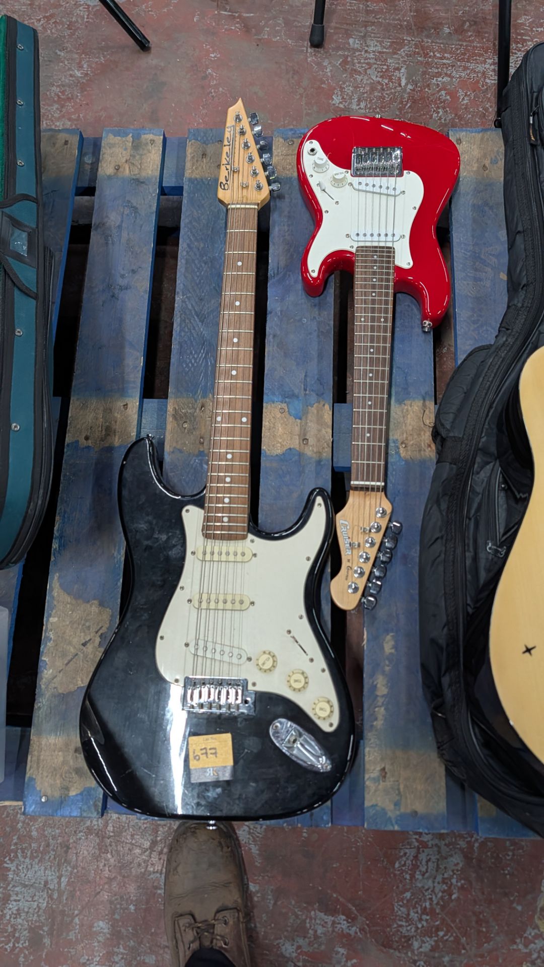 2 off Assorted Electric Guitars by Berkeley and Crafter. - Image 17 of 17