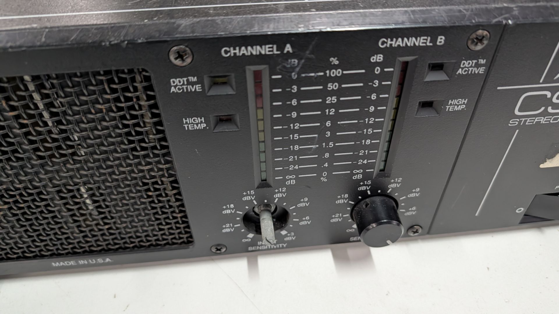 Peavey CS1000 1200W Rack Mountable Stereo Power Amplifier. - Image 7 of 16