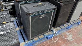 Peavey TKO 115 15" Bass Combo Amplifier.